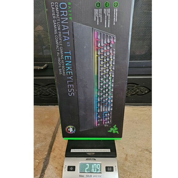 Razer Ornata V3 TKL Gaming Keyboard for PC - Picture 13 of 16